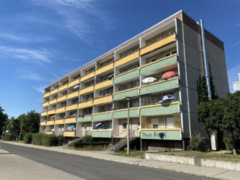 3-Raum Wohnung (130)3-Raum Wohnung (130)